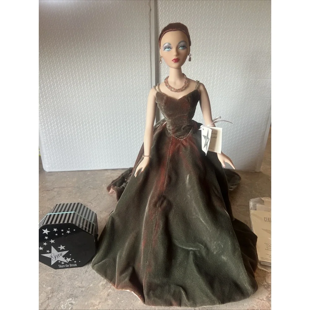 Ashton Drake Doll  Gene Marshall 